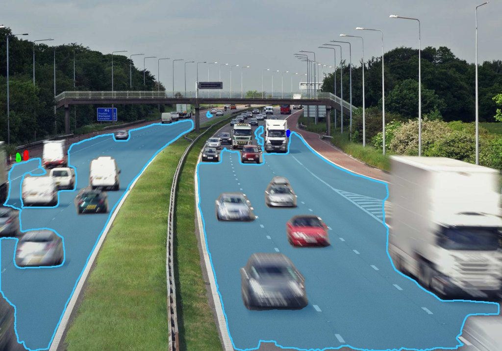 Busy motorway with both carriageways masked blue and no false detections on vehicles